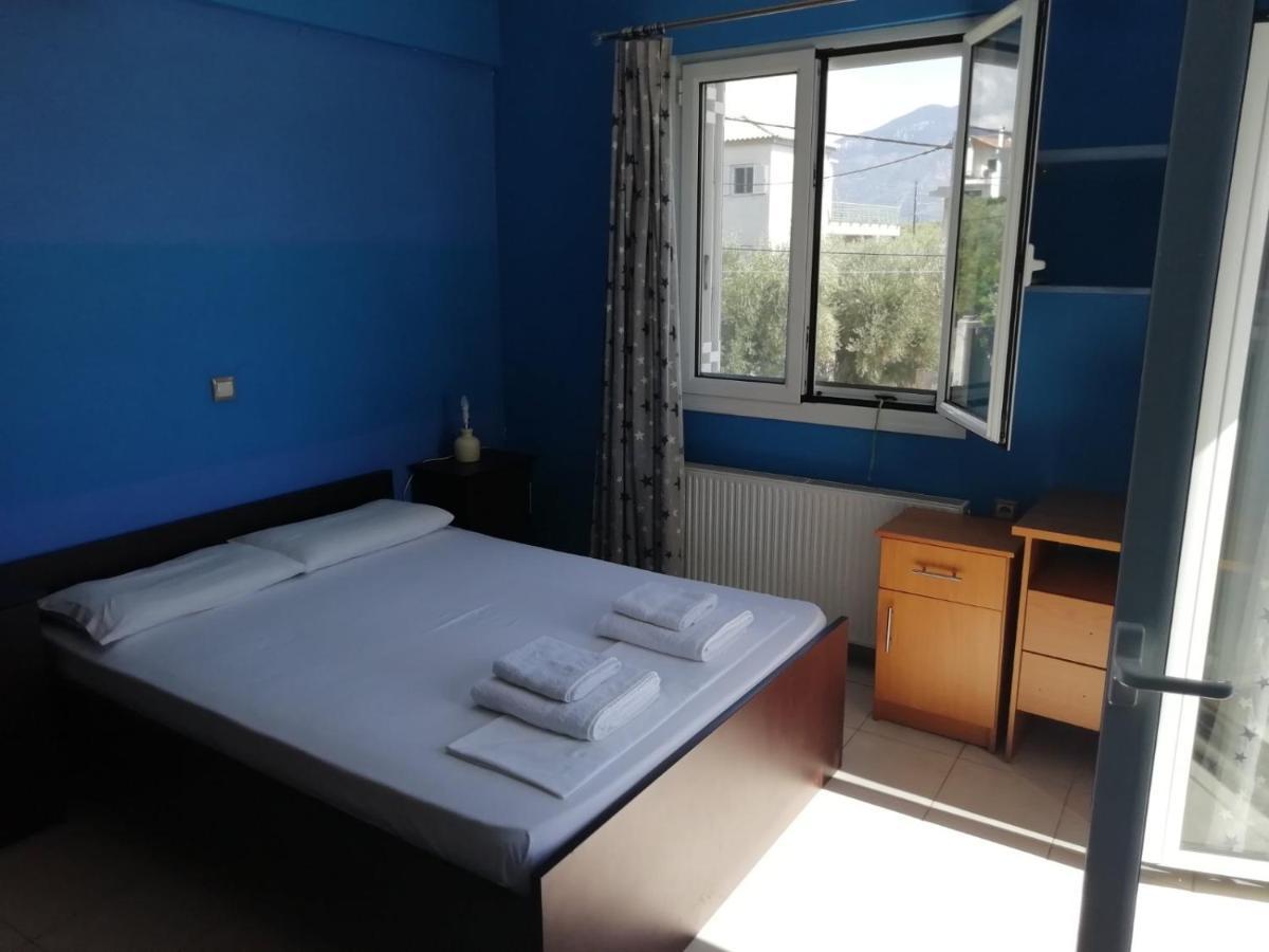 Rural 3-Bedroom House カラマタ エクステリア 写真